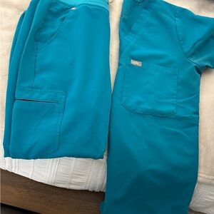 Teal FIGS Scrub Set